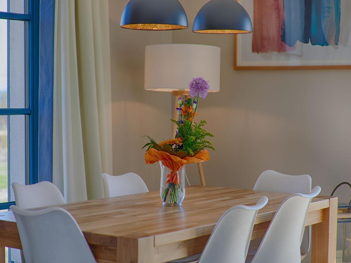 Reetland Am Meer - Premium Reetdachvilla Mit 3 Schlafzimmern, Sauna Und Kamin F23 Dranske Buitenkant foto