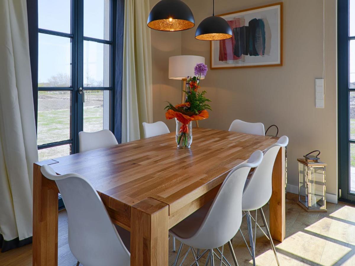 Reetland Am Meer - Premium Reetdachvilla Mit 3 Schlafzimmern, Sauna Und Kamin F23 Dranske Buitenkant foto