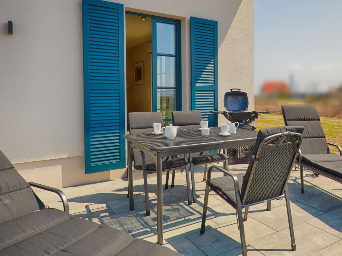 Reetland Am Meer - Premium Reetdachvilla Mit 3 Schlafzimmern, Sauna Und Kamin F23 Dranske Buitenkant foto