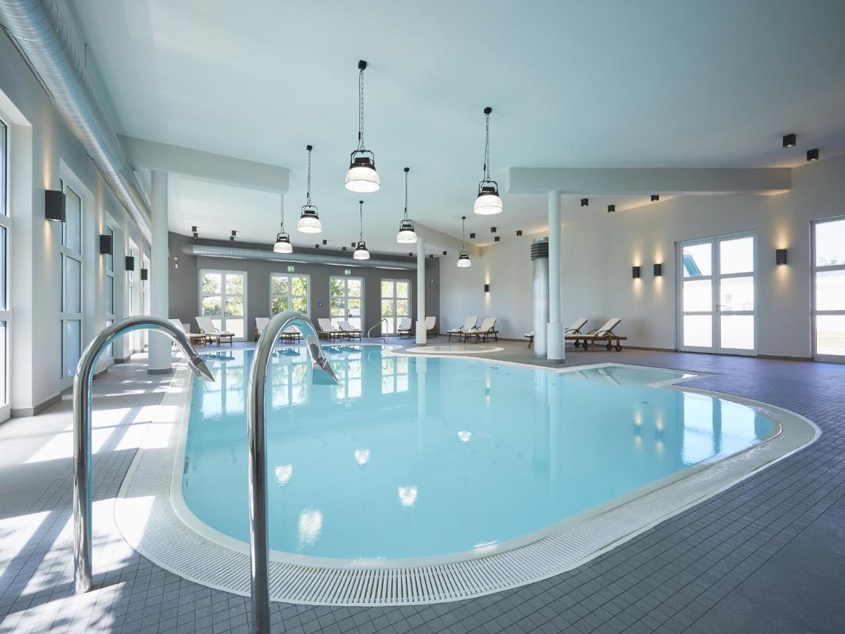 Reetland Am Meer - Premium Reetdachvilla Mit 3 Schlafzimmern, Sauna Und Kamin F23 Dranske Buitenkant foto